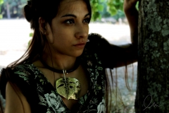 Doble hoja y pendientes Bee