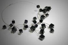Collar cubos